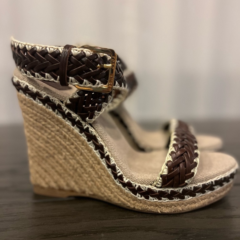 Tory Burch Lilah Brown Espadrille Wedge. Size 38 Euro/7.5 US. Brand New w/o tag.